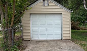 827 E DIVISION St, Dover, DE 19901