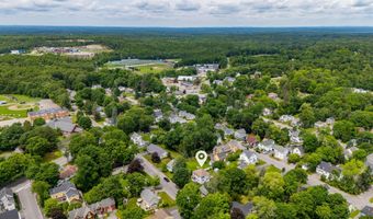 211 Oak St, Bath, ME 04530