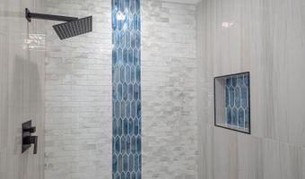 6438 KNOLL HILL Dr, Berlin, MD 21811