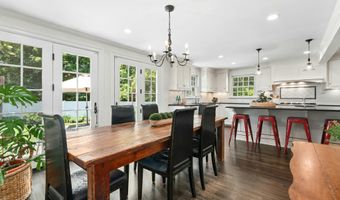 8 Glenwood Dr, Darien, CT 06820