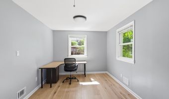 3141 CLAYBORNE Ave, Alexandria, VA 22306