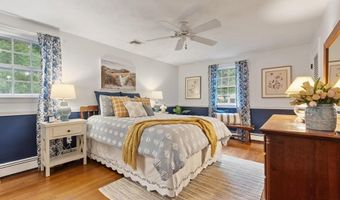 5 Myrtle Dr, Acton, MA 01720