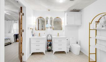 11512 Holly Bluff Cir, Biloxi, MS 39532