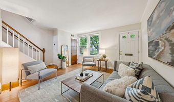 1401 S EDGEWOOD St 492, Arlington, VA 22204