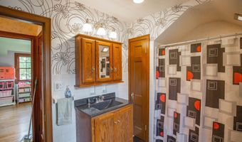 716 S Jones St, Algona, IA 50511