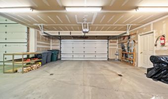 10100 Zermatt Cir, Anchorage, AK 99507