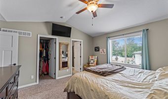 1100 Hunter Ct, Adel, IA 50003