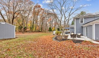 27 Christine Dr, Barrington, RI 02806