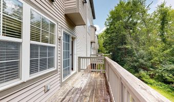 3042 Barclay Way, Ann Arbor, MI 48105