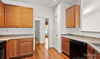 2 Thornwood Ct, Arden, NC 28704