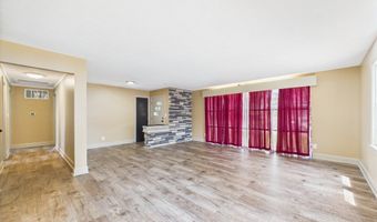 901 Fremont Dr, Anderson, IN 46012