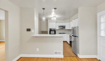 664 GREENBRIER St, Arlington, VA 22204