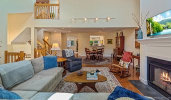 12 Boulevard Dr 35-186, Danbury, CT 06810