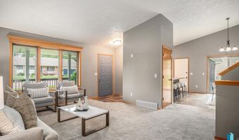 1601 E Keystone Dr, Brandon, SD 57005