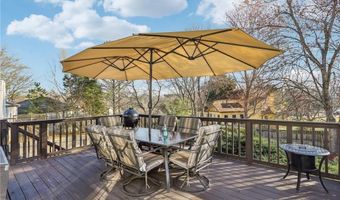 10475 Willow Meadow Cir, Alpharetta, GA 30022