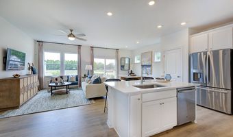 51 Shay St, Angier, NC 27501