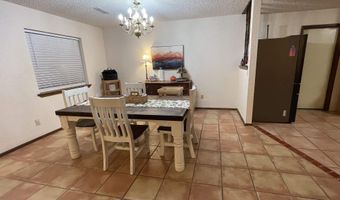 802 W Jj Clark Dr, Artesia, NM 88210