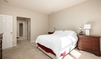 1468 Fox Pointe Cir, Ann Arbor, MI 48108