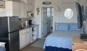 2136 Montauk Hwy Suite 202, Amagansett, NY 11930