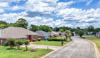 2931 Stonewater Dr, Albany, GA 31721