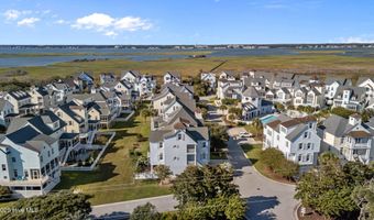 101 Bay Ridge Dr, Atlantic Beach, NC 28512