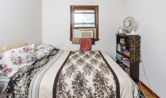 9 Campagna Dr, Albany, NY 12205