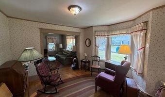 10 Palm St, Baileyville, ME 04694