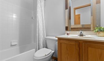 1097 Pebble Brook Dr, Columbus, OH 43240