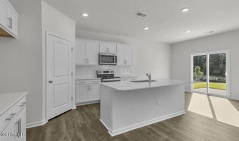 725 Lazy Elm Ln, Aberdeen, NC 28315