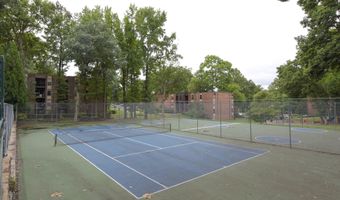 3330 WOODBURN VILLAGE Dr 33, Annandale, VA 22003