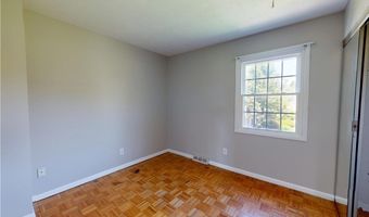 824 S Chillicothe Rd 14, Aurora, OH 44202