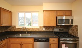 1901 N QUEBEC St N Upper Unit, Arlington, VA 22207