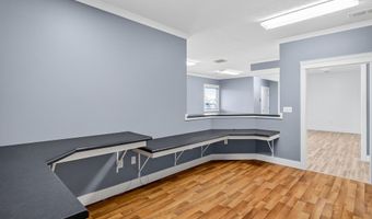 515 E Main St, Anna, OH 45302