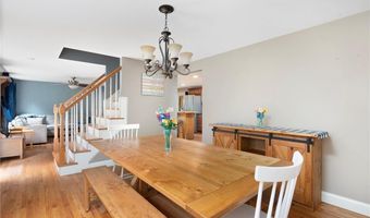 219 Fenner Hill Rd, Hopkinton, RI 02832