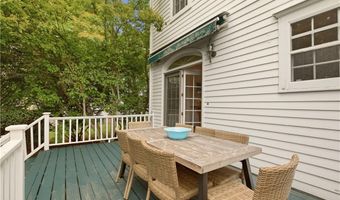 7 Clay St, Newport, RI 02840