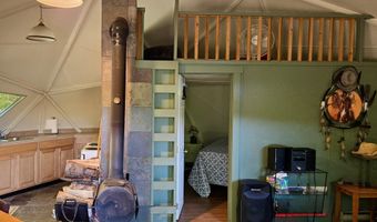 5560 E Hyatt Lake Rd Cabin 2A, Ashland, OR 97520