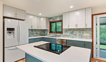 15 Spring Hollow Ln, Barre, VT 05641