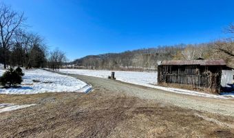 6033 Siemon Rd, Batesville, IN 47006
