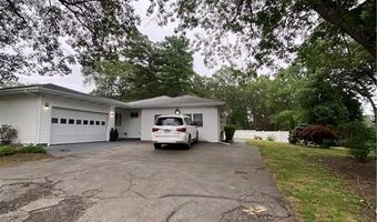 109 Cobble HIll Rd, Lincoln, RI 02865