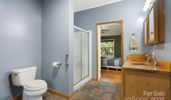 35 Evelyn Acres Dr, Asheville, NC 28806