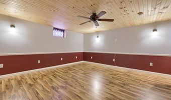504 LONGVIEW Dr, Reading, PA 19608