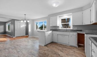 4710 W CAPITOL Dr, Appleton, WI 54913