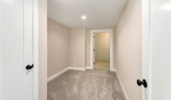20322 166th St, Basehor, KS 66007