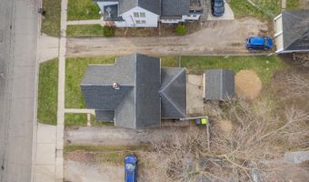 907 E Hunt St, Adrian, MI 49221