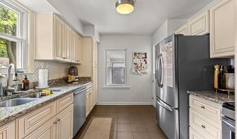 15591 Aster Ave, Allen Park, MI 48101