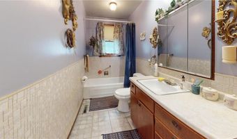 1009 James Ave, Albert Lea, MN 56007