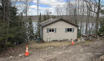 W16468 S Hilbert Dr, Armstrong Creek, WI 54103