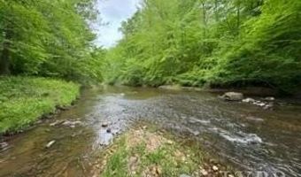 Hollywood Road, Appomattox, VA 24522