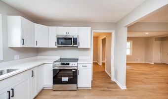 2031 Evergreen Dr, Boiling Springs, SC 29316