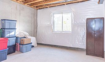 3341 Roseford Blvd, Ann Arbor, MI 48105
